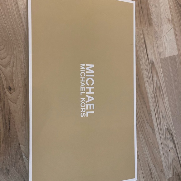 MICHAEL KORS ISRA WEDGE BOOT LEATHER US 5.5M - Picture 5 of 11